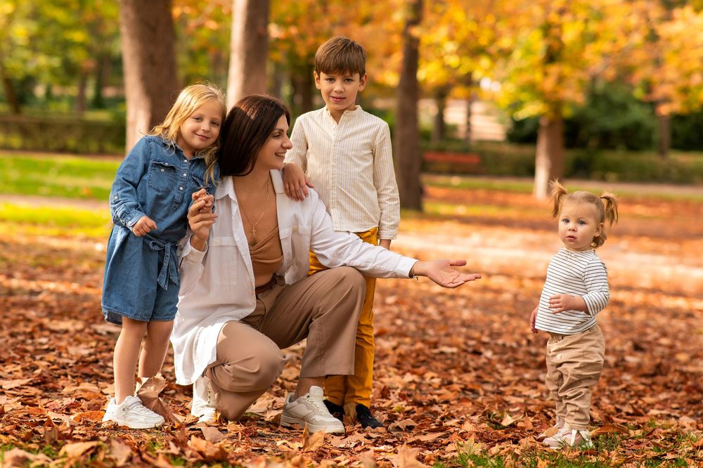 Fotografía de sesion de fotos en familia en el retiro - Memoire Photography Madrid