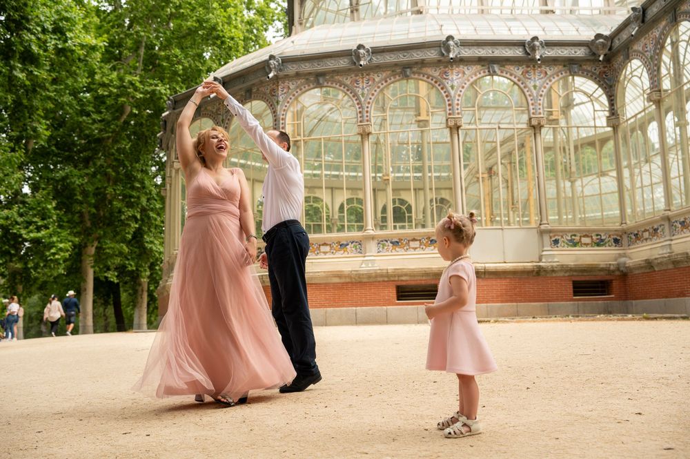 Fotografía de sesion de fotos en la rosaleda del retiro - Memoire Photography Madrid
